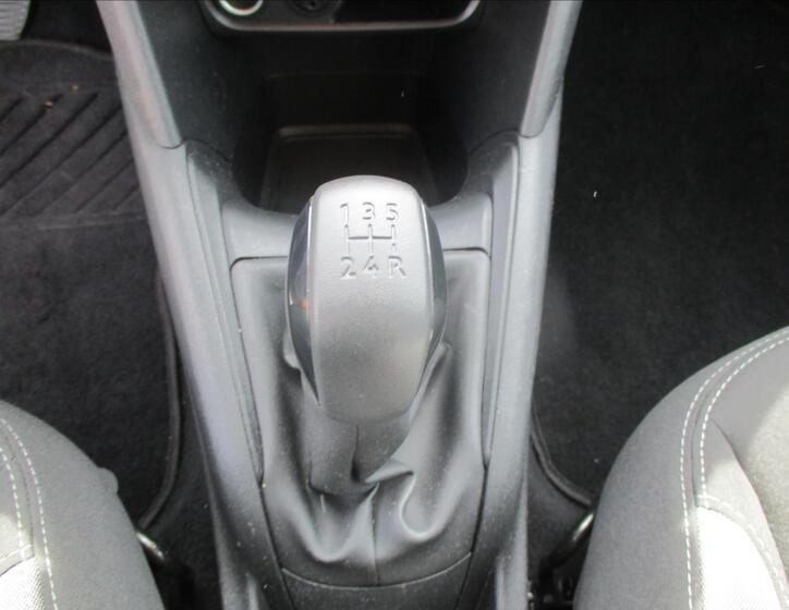 Peugeot 208 22