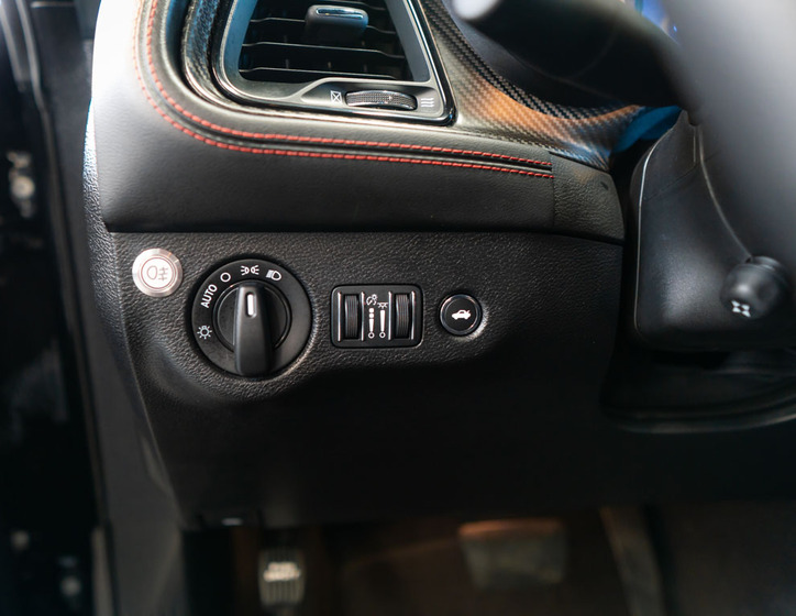 Dodge Challenger 20
