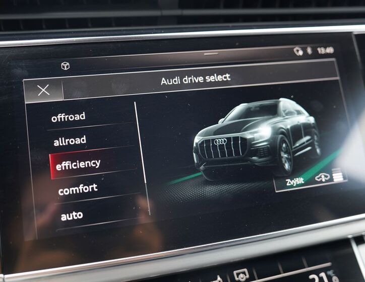 Audi Q8 47