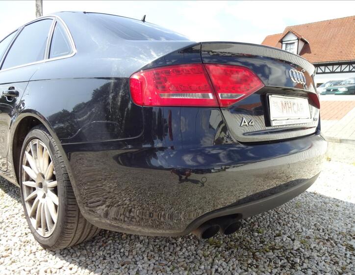 Audi A4 14