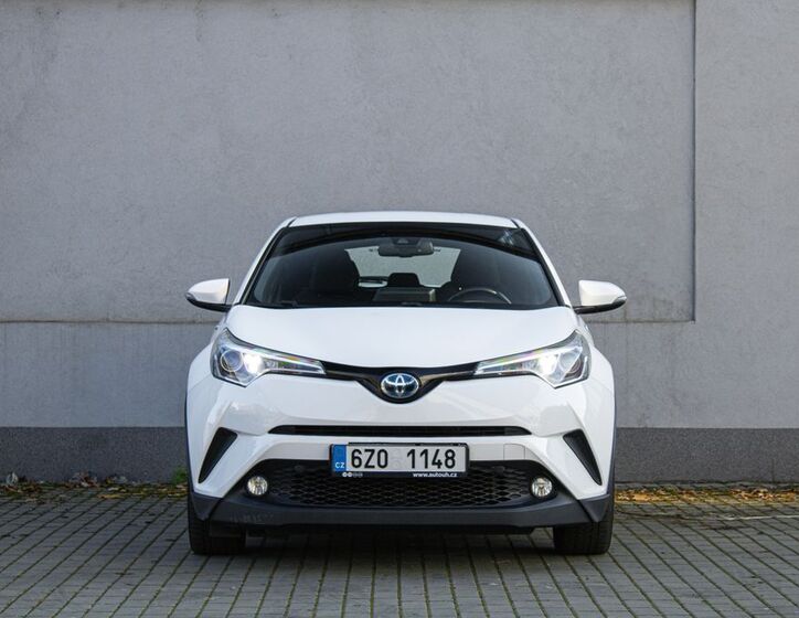 Toyota C-HR 2