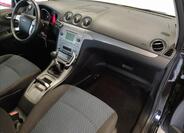 Ford Galaxy 14