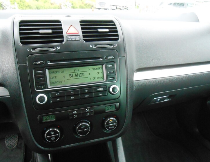 Volkswagen Jetta 11