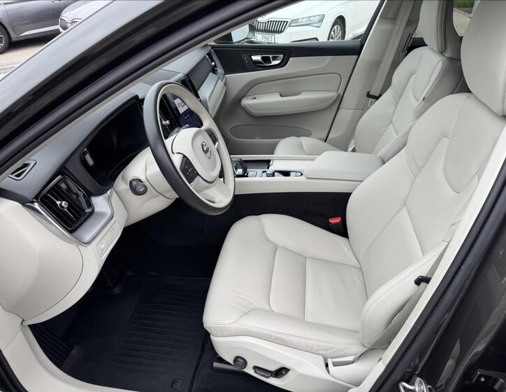 Volvo XC60 9