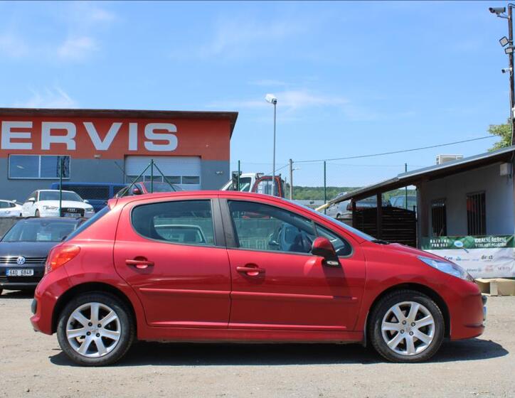 Peugeot 207 4