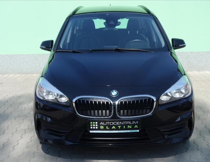 BMW Řada 2 10