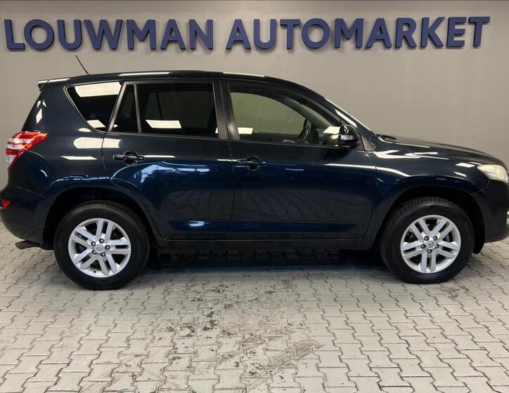 Toyota RAV4 14