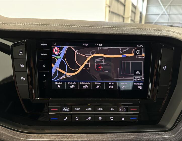 Volkswagen Touareg 11