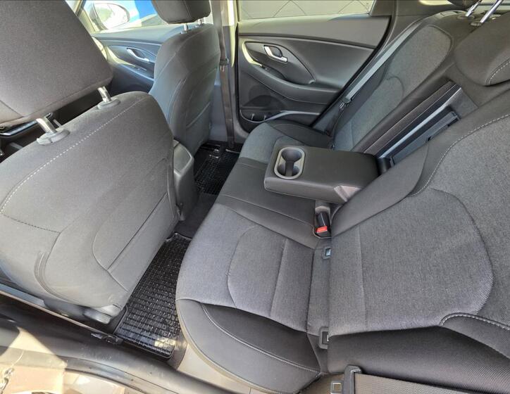 Hyundai i30 9
