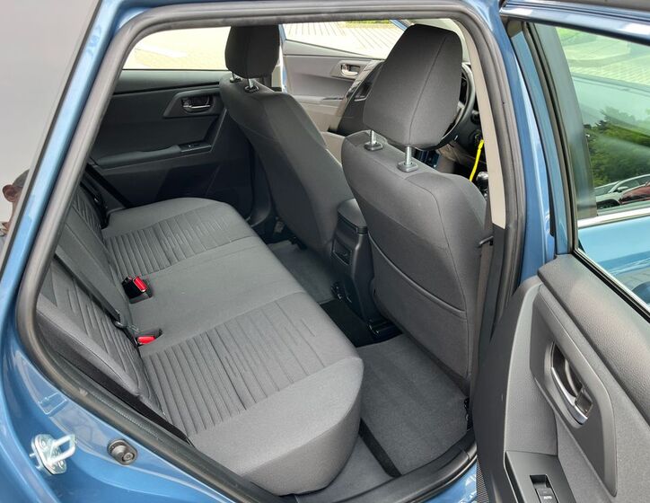 Toyota Auris 16