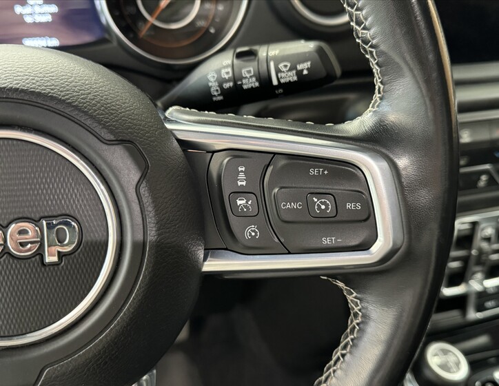 Jeep Wrangler 11
