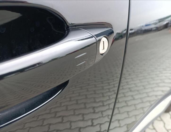 Peugeot 5008 24