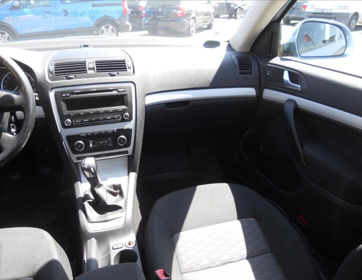 Škoda Octavia 14