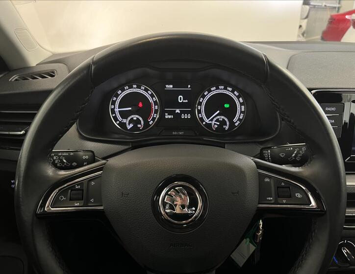Volkswagen Golf 37