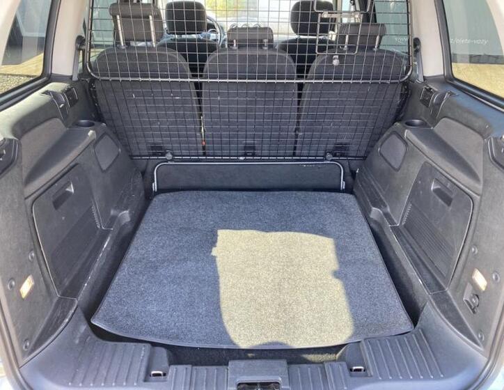 Ford Galaxy 29