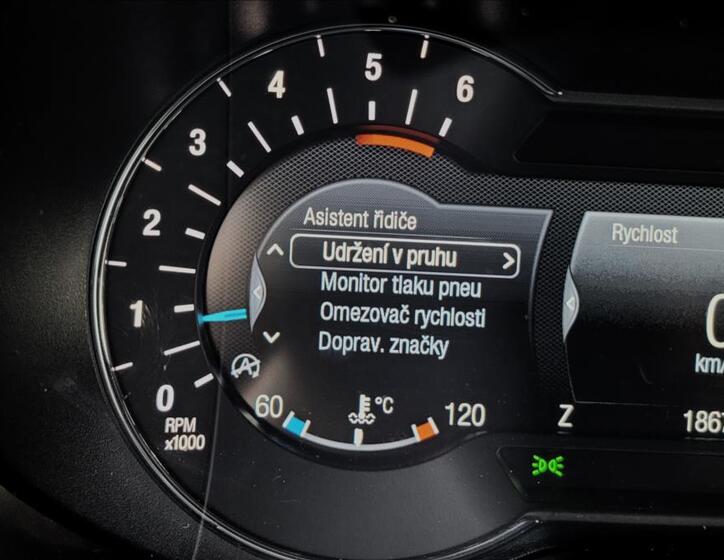 Ford Galaxy 26
