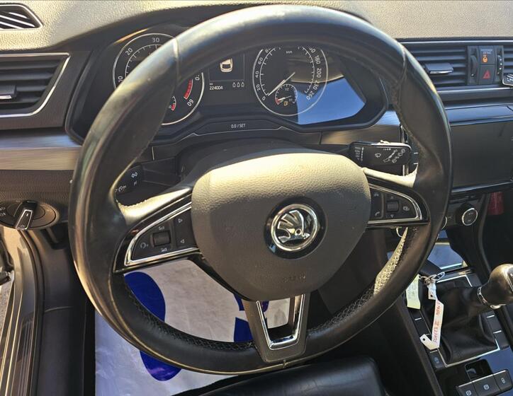 Škoda Superb 11