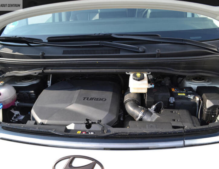 Hyundai Staria 72