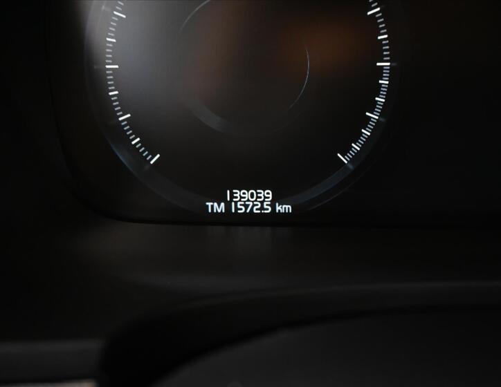 Volvo V90 14