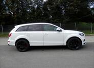Audi Q7 10