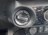 Toyota Hilux 28