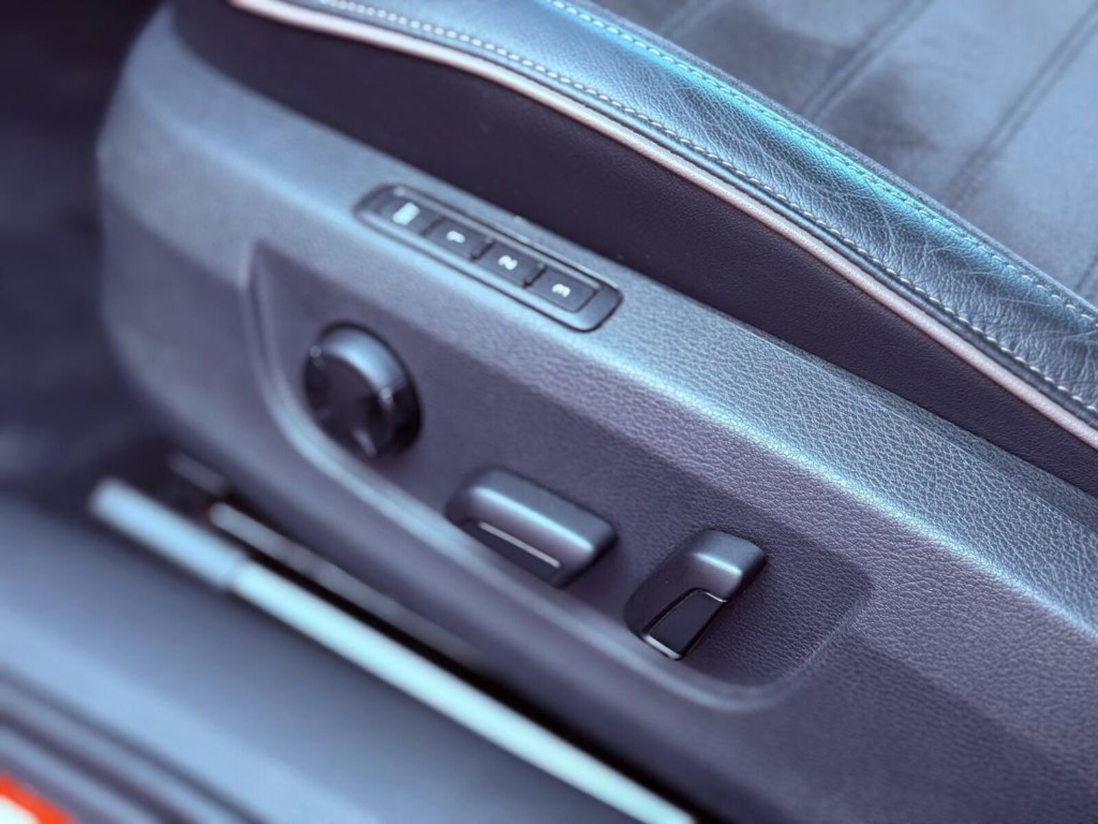 Škoda Superb 18