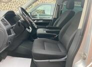 Volkswagen Multivan 32
