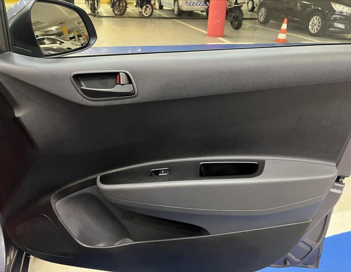 Hyundai i10 22