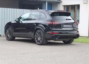 Porsche Cayenne 7