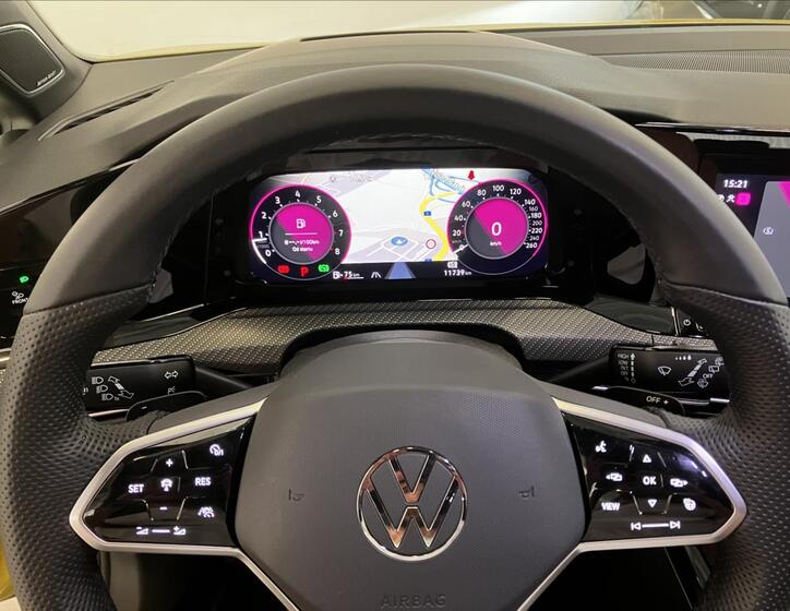 Volkswagen Golf 15