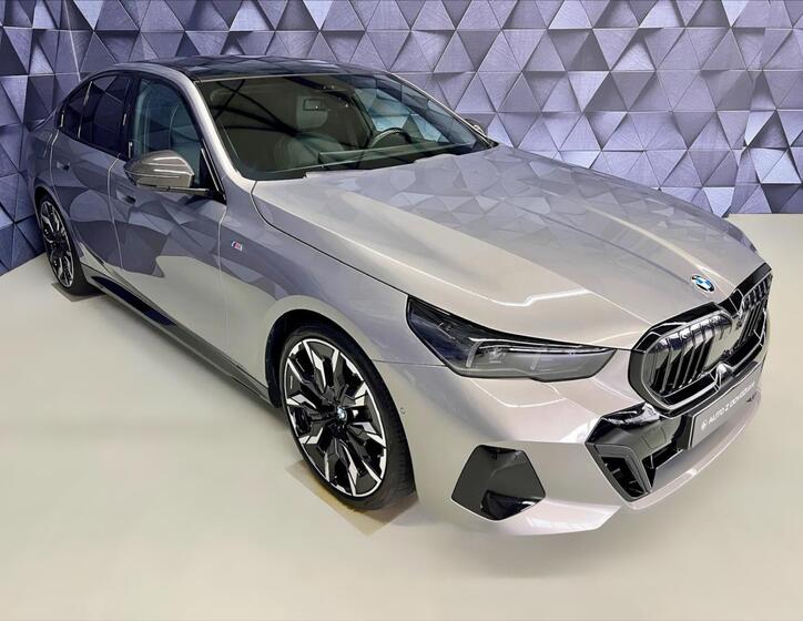 BMW Řada 5 4