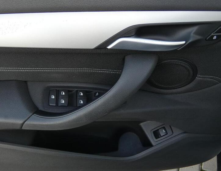 BMW X1 9