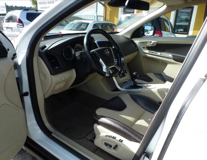 Volvo XC60 14