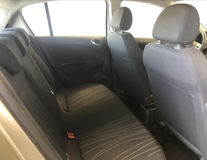 Opel Corsa 11