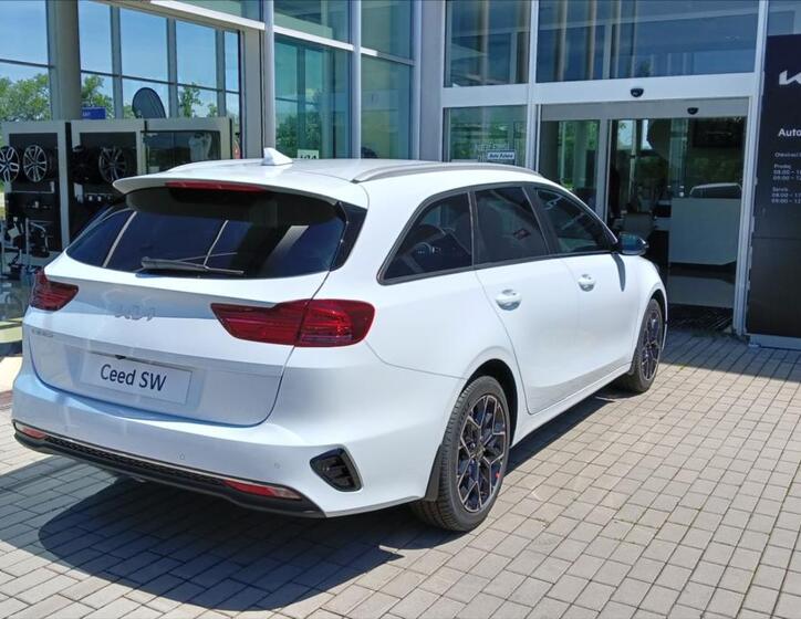 KIA Ceed 5