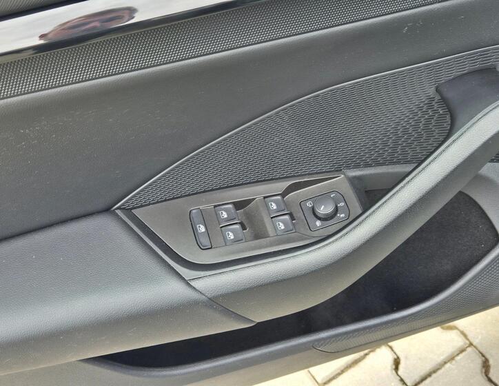Škoda Octavia 12