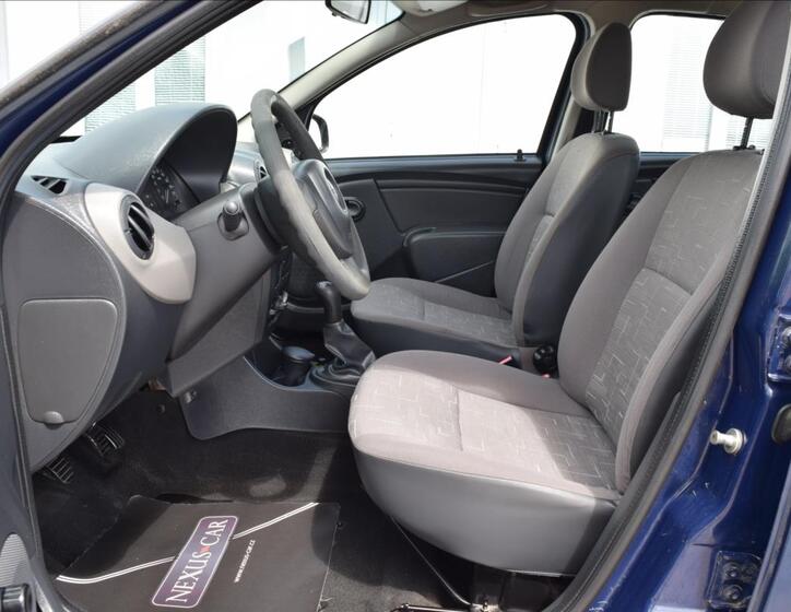 Dacia Sandero 15
