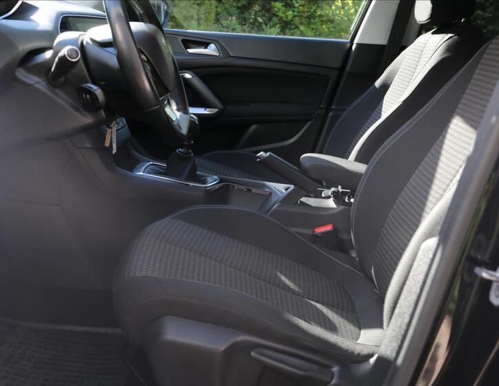 Peugeot 308 18