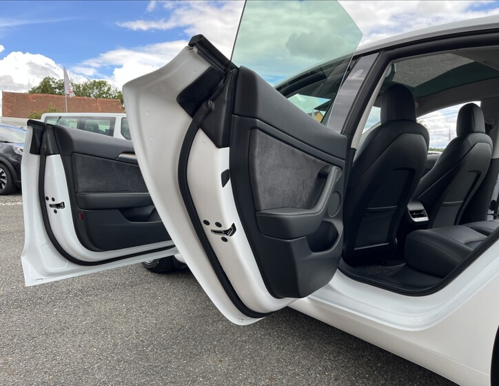 Tesla Model 3 50