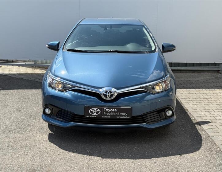 Toyota Auris 2