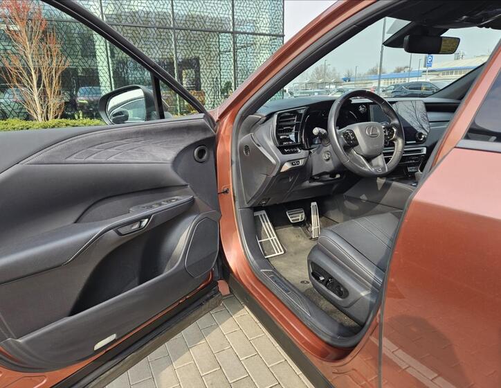 Lexus RX 500h 18