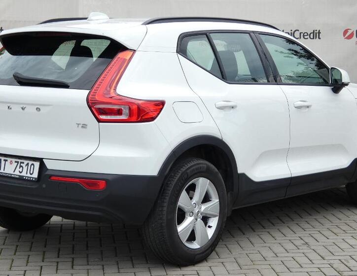 Volvo XC40 3