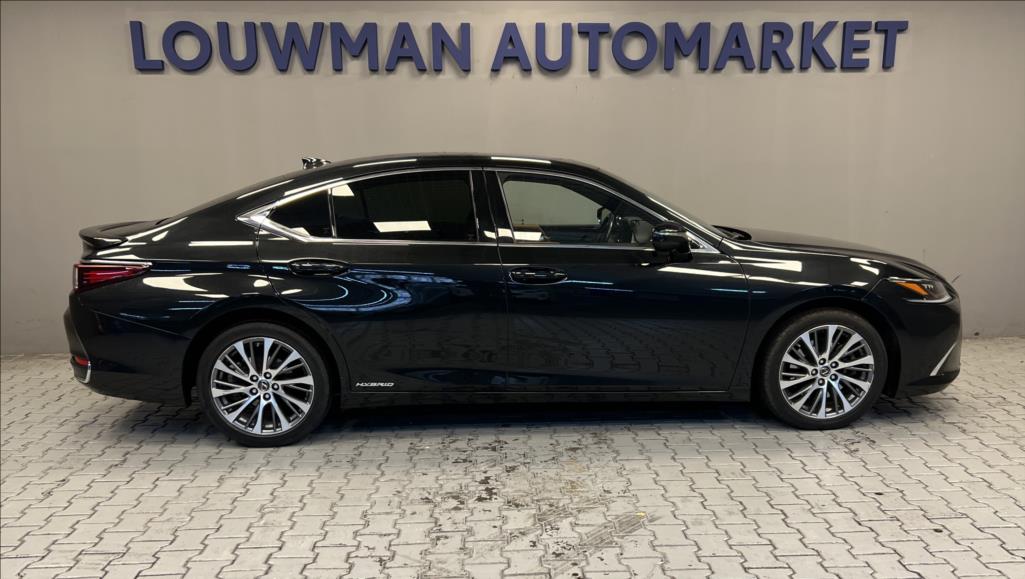 Lexus ES 300h