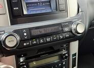 Toyota Land Cruiser 19