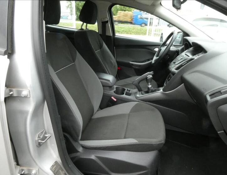 Ford Focus 19