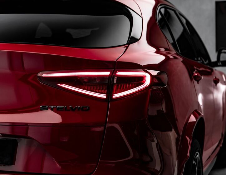 Alfa Romeo Stelvio 14