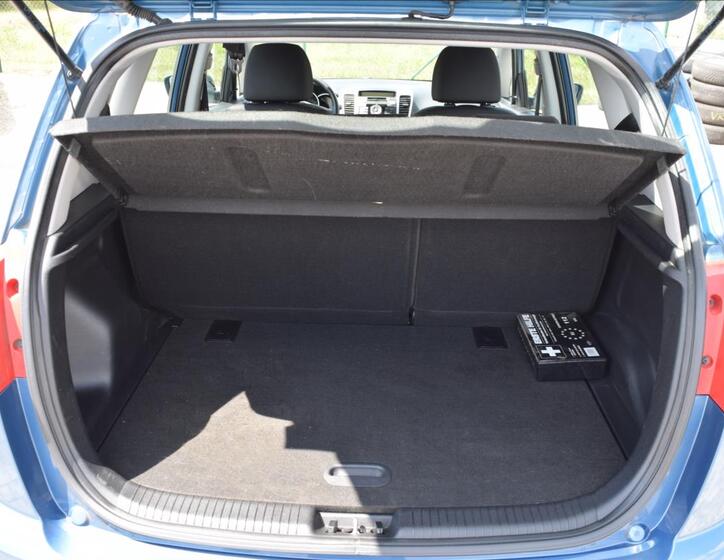 KIA Venga 21