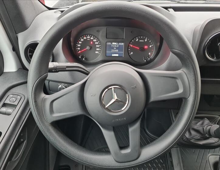 Mercedes-Benz Sprinter 10