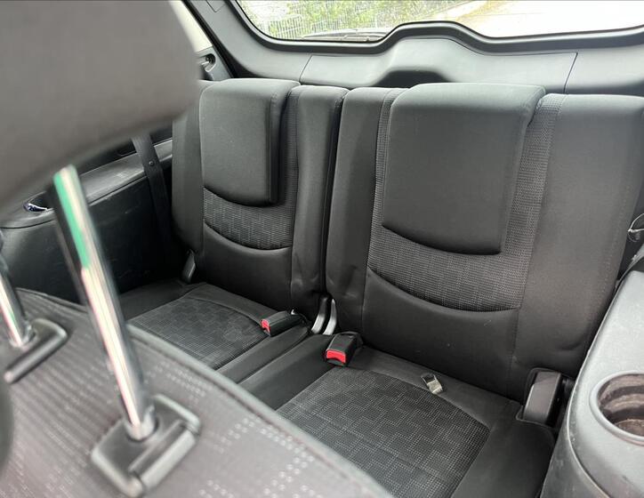 Mazda 5 14