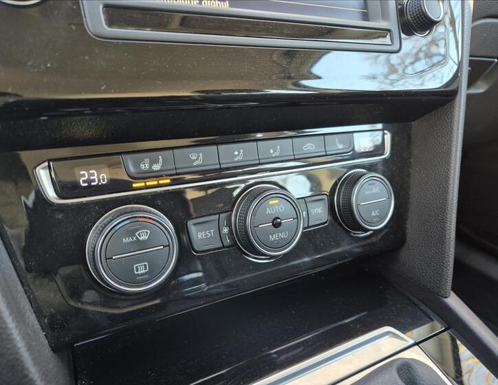 Volkswagen Passat 16